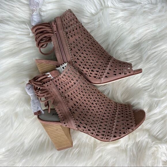 Jeffrey Campbell Ottawa Sandal  - Picture 3 of 8